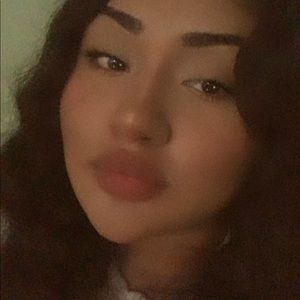 Meet your Posher, Odalis